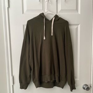 Size L olive sweatshirt